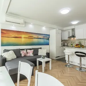  Apartment Petro Oldtown